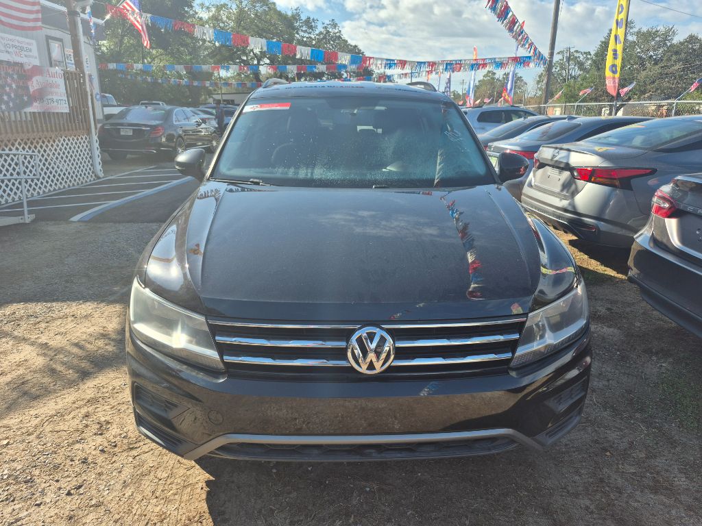 2018 Volkswagen Tiguan - $10,999