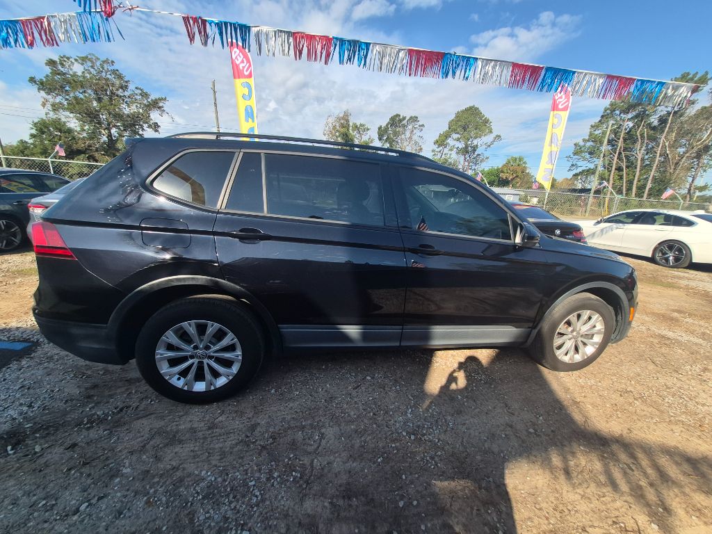 2018 Volkswagen Tiguan - $10,999