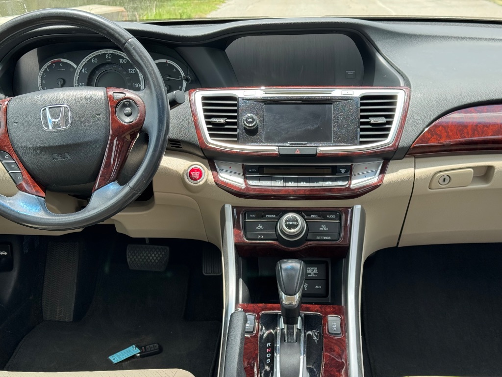 2013 Honda Accord - $13,999