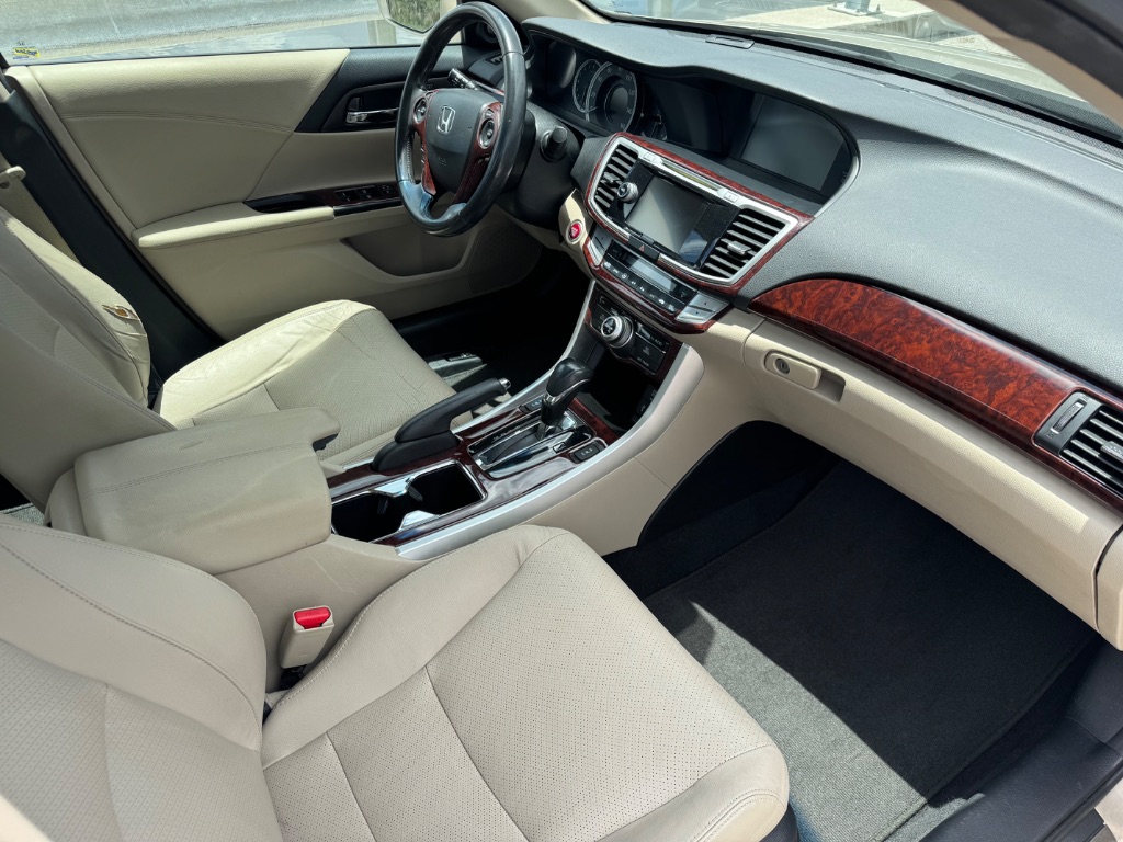 2013 Honda Accord - $13,999