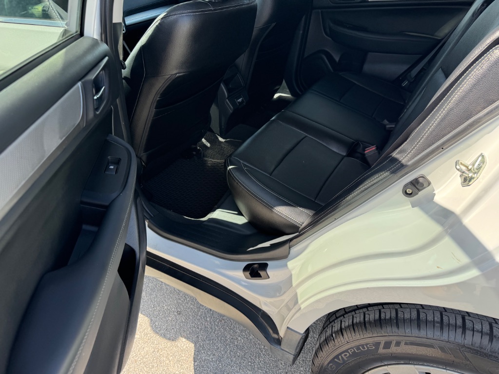2018 Subaru Outback - $14,999
