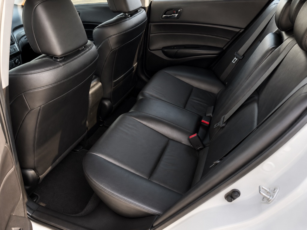 2013 Acura ILX - $10,999