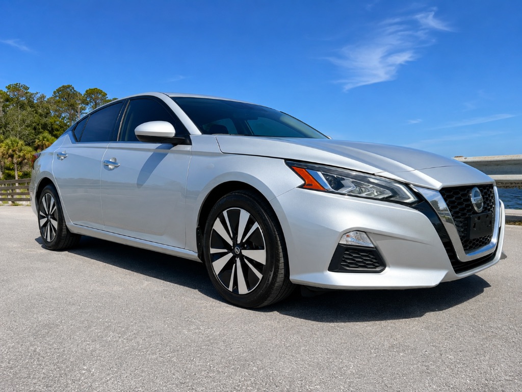 2022 Nissan Altima - $13,999