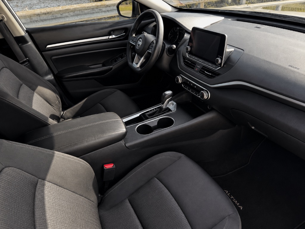 2022 Nissan Altima - $13,999