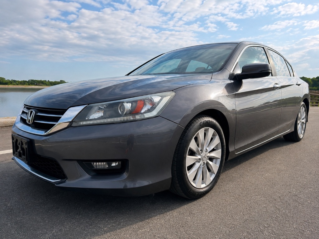 2014 Honda Accord - $12,999