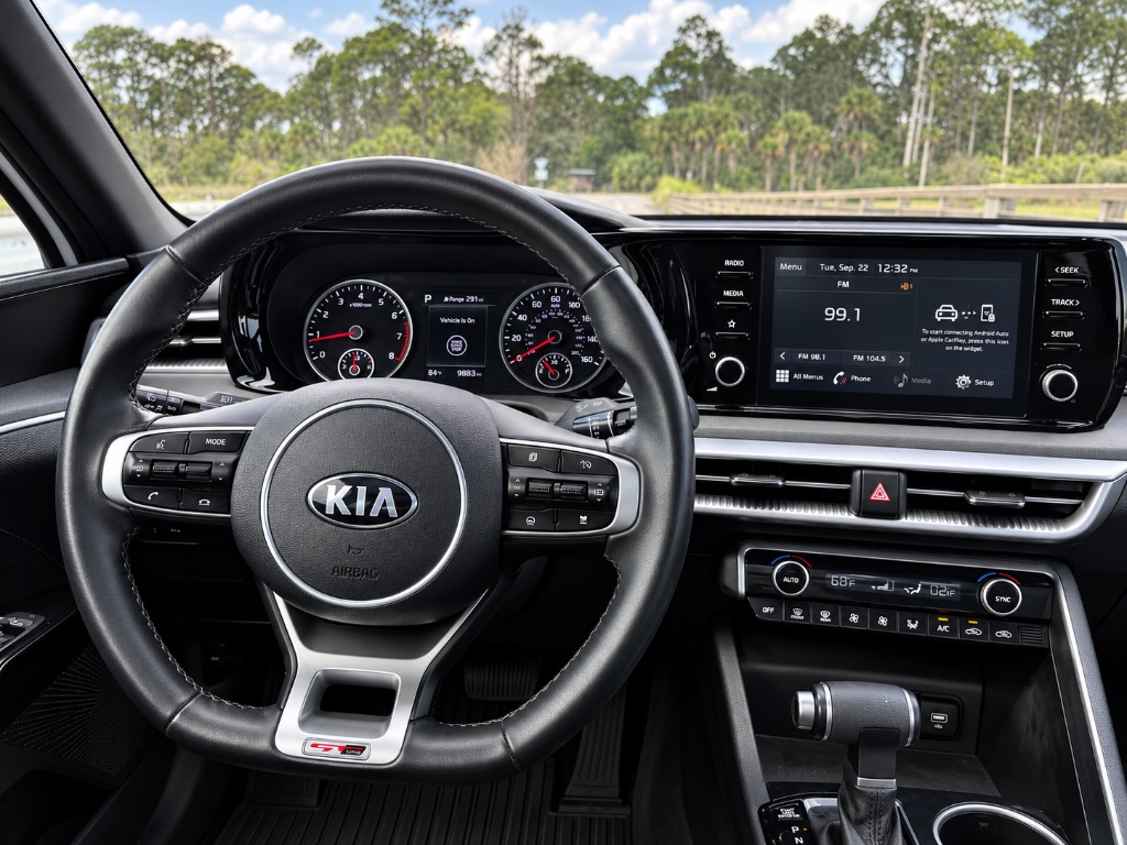 2021 Kia K5 - $16,999
