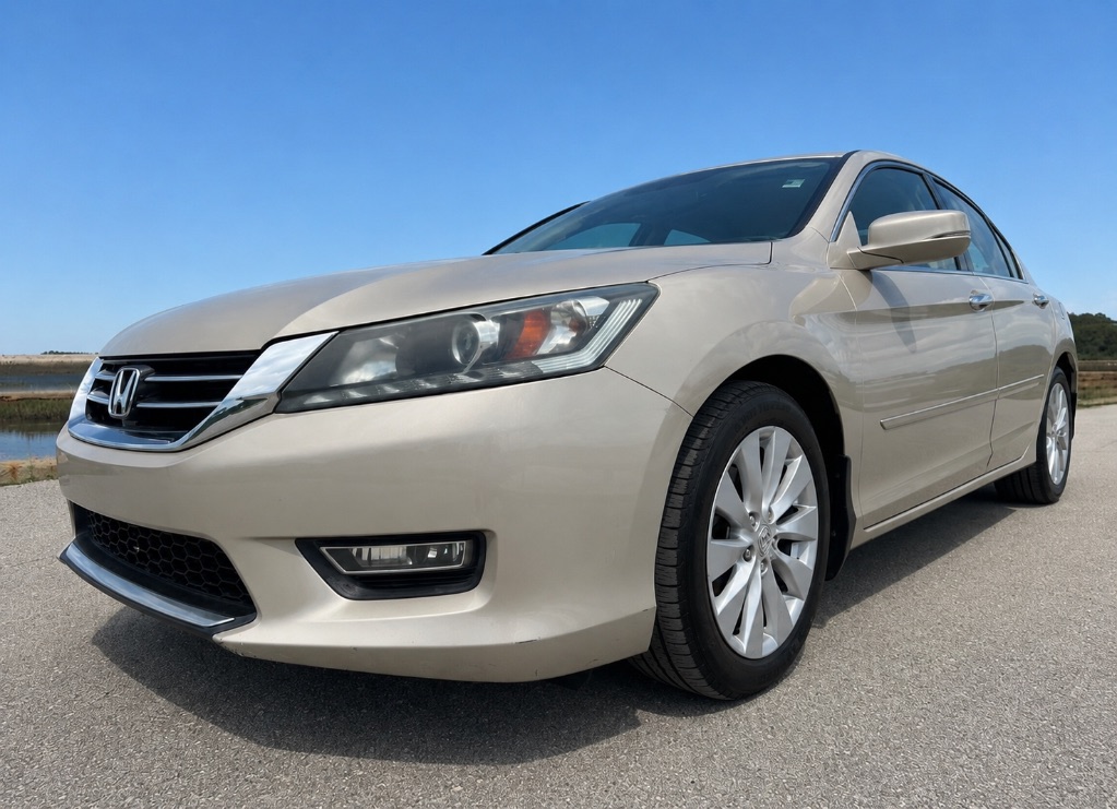 2013 Honda Accord - $13,999