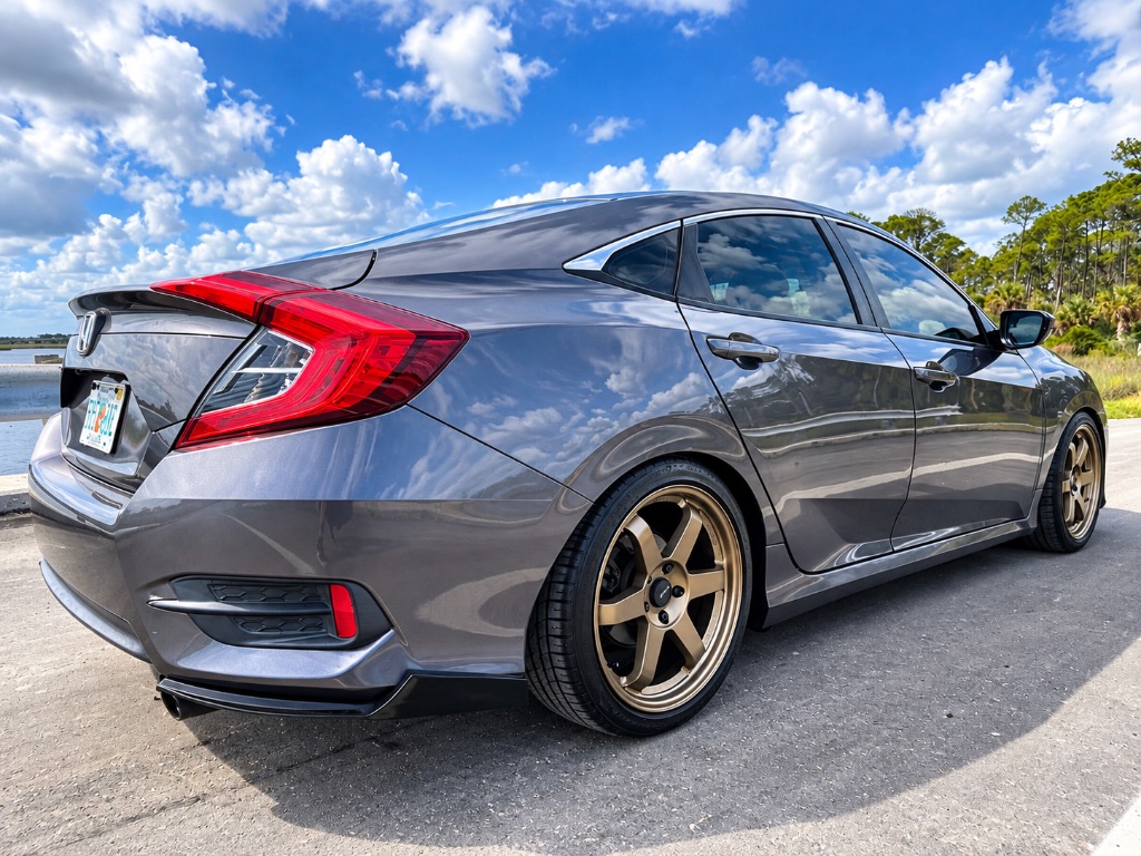 2016 Honda Civic - $11,999