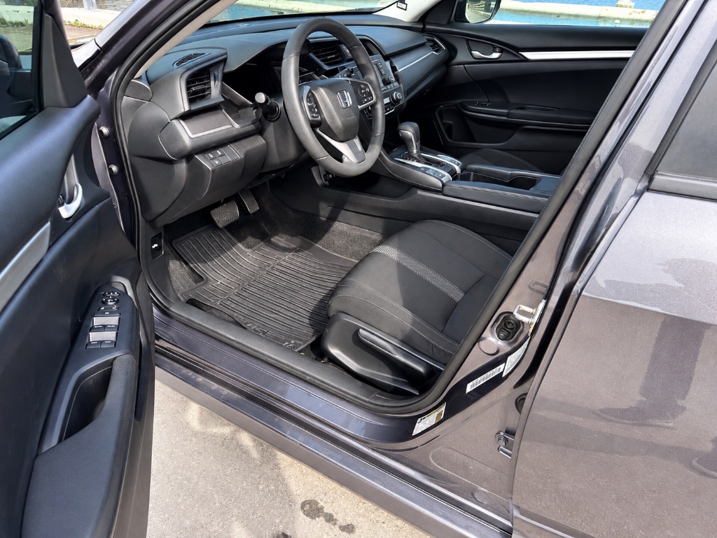 2016 Honda Civic - $11,999