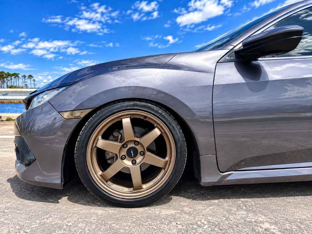 2016 Honda Civic - $11,999