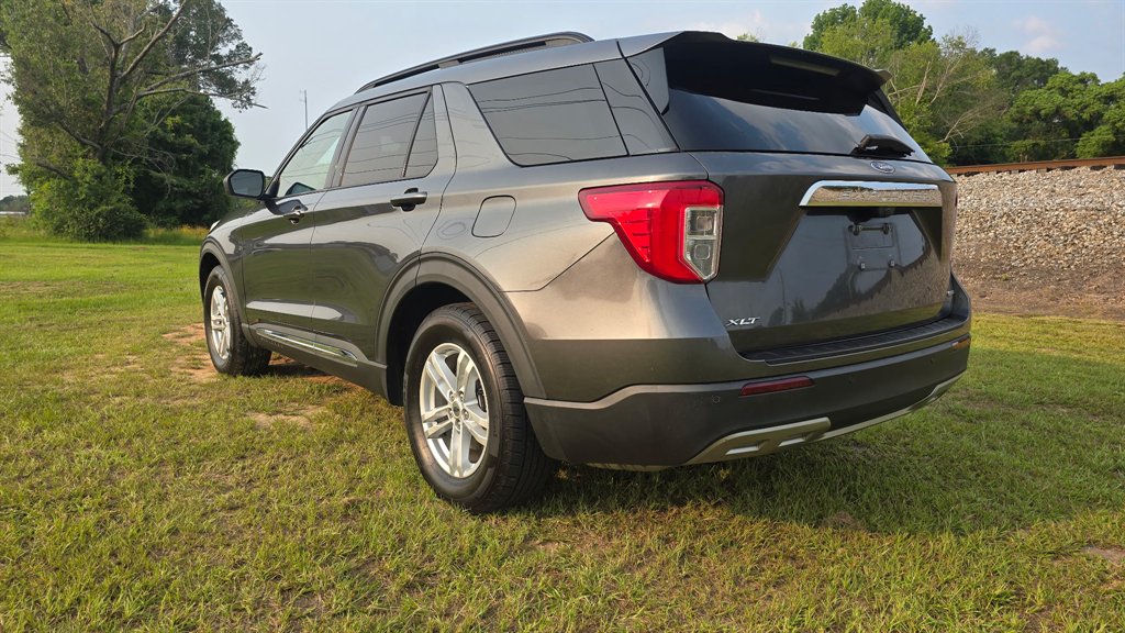 2020 Ford Explorer - $17,000