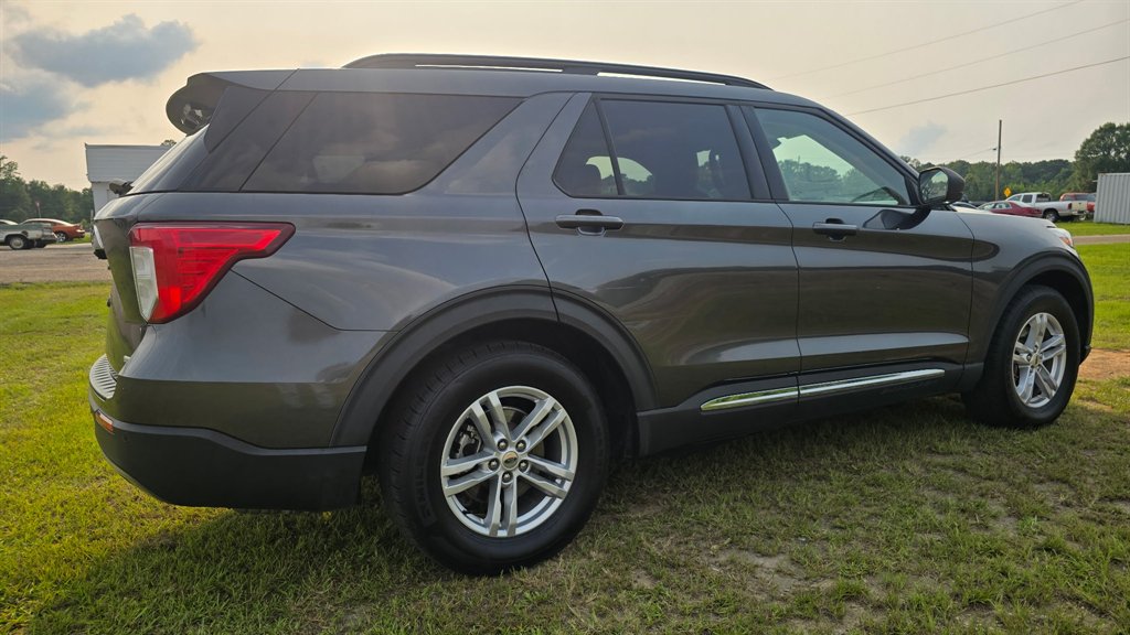 2020 Ford Explorer - $17,000