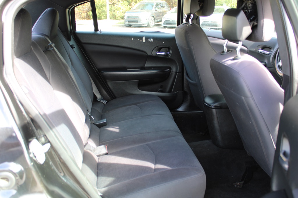 2013 Chrysler 200 - $5,000
