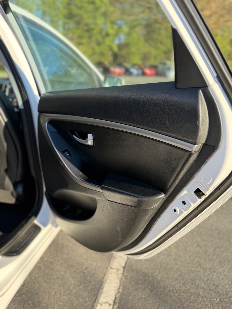 2013 Hyundai Elantra - $7,999