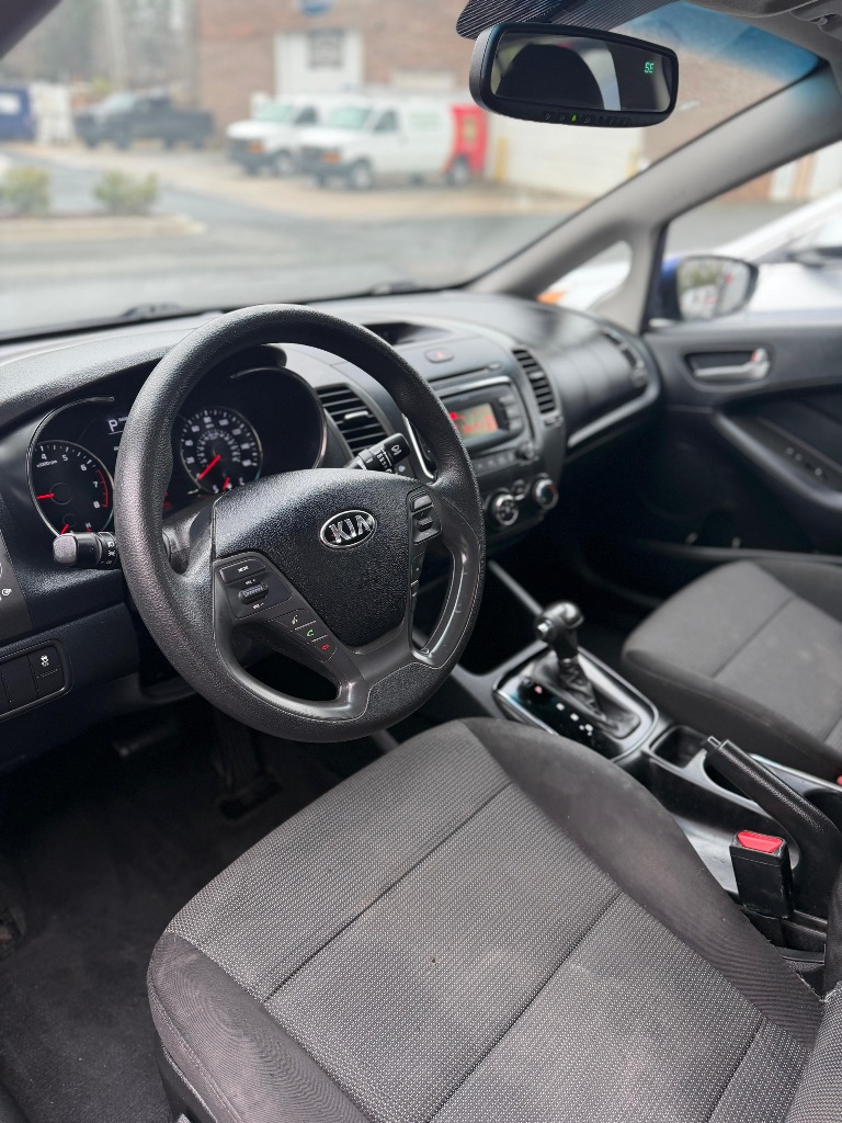 2017 Kia Forte - $8,999