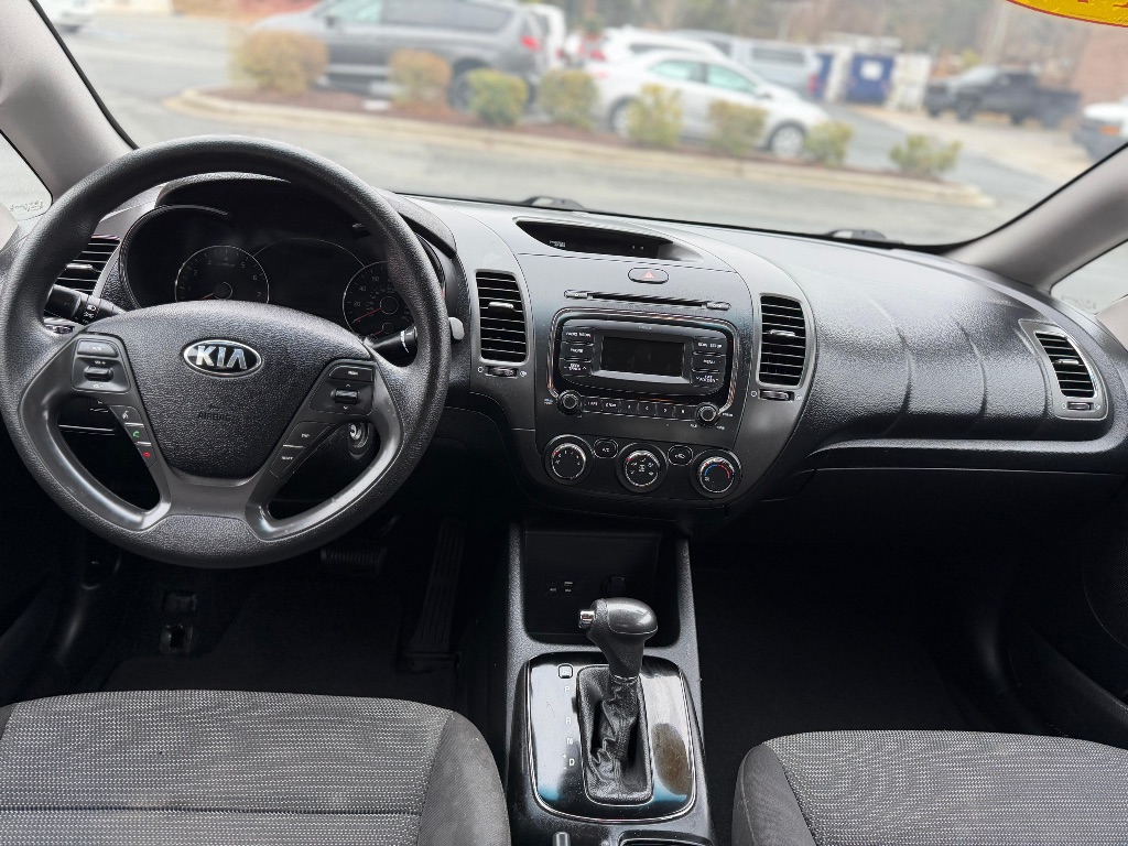 2017 Kia Forte - $8,999