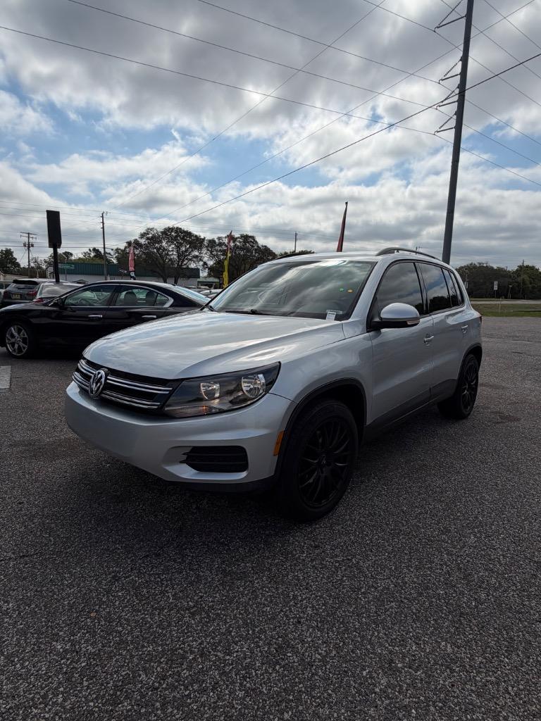 2017 Volkswagen Tiguan - $10,900