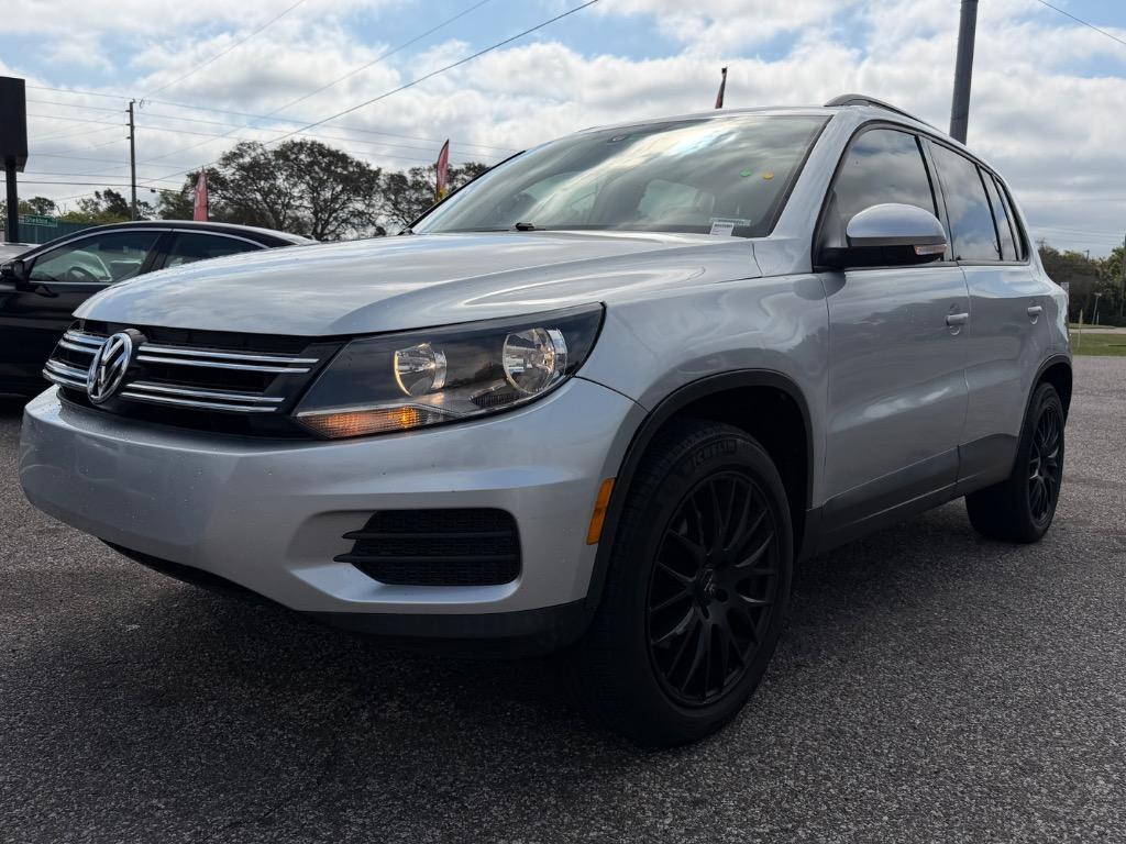 2017 Volkswagen Tiguan - $10,900