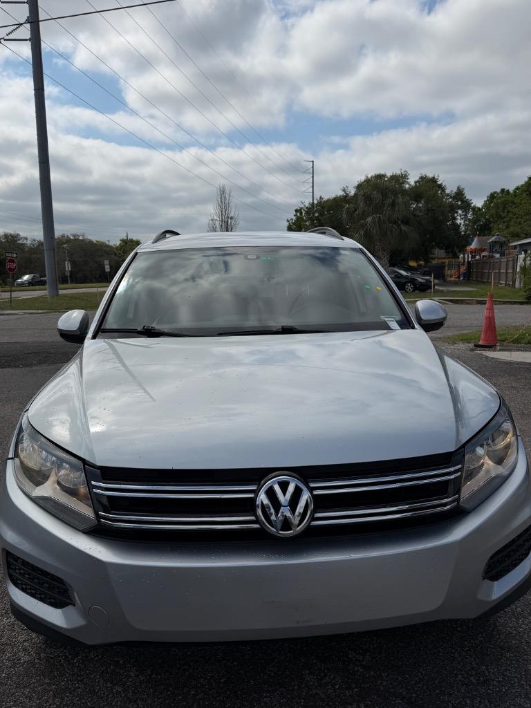 2017 Volkswagen Tiguan - $10,900