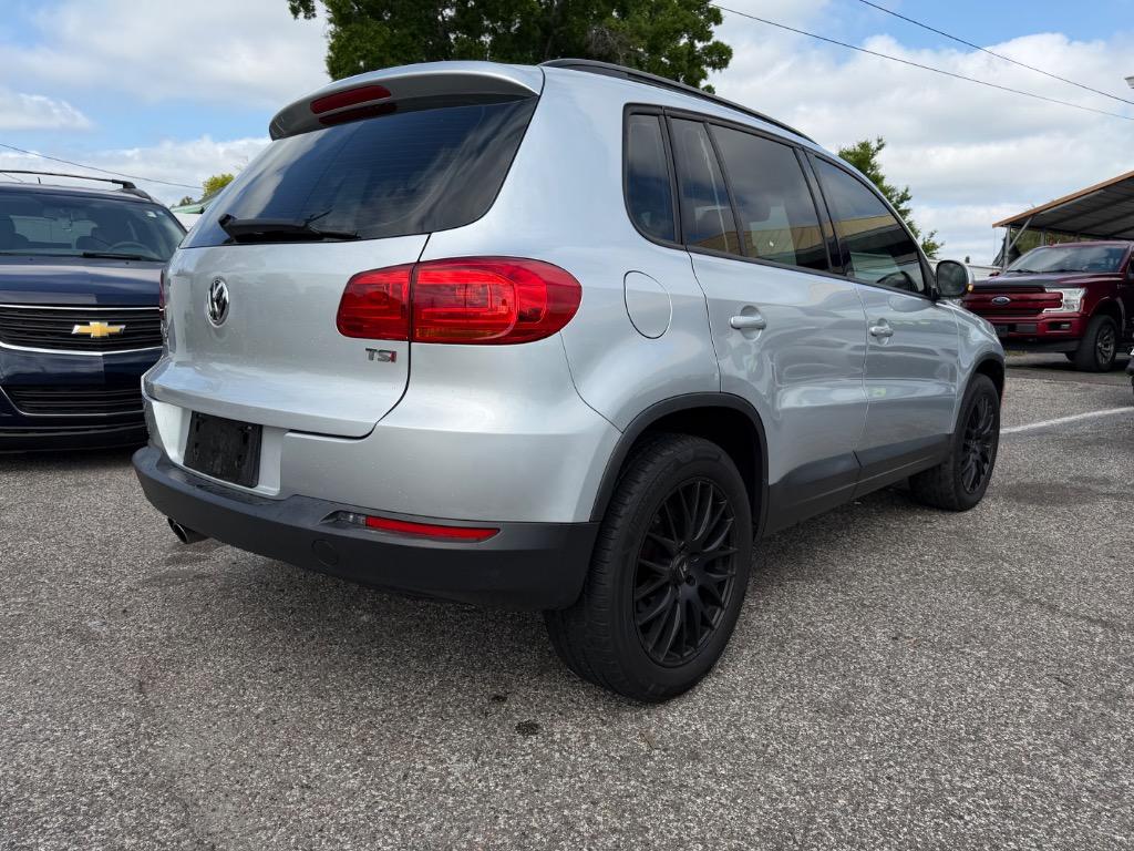 2017 Volkswagen Tiguan - $10,900