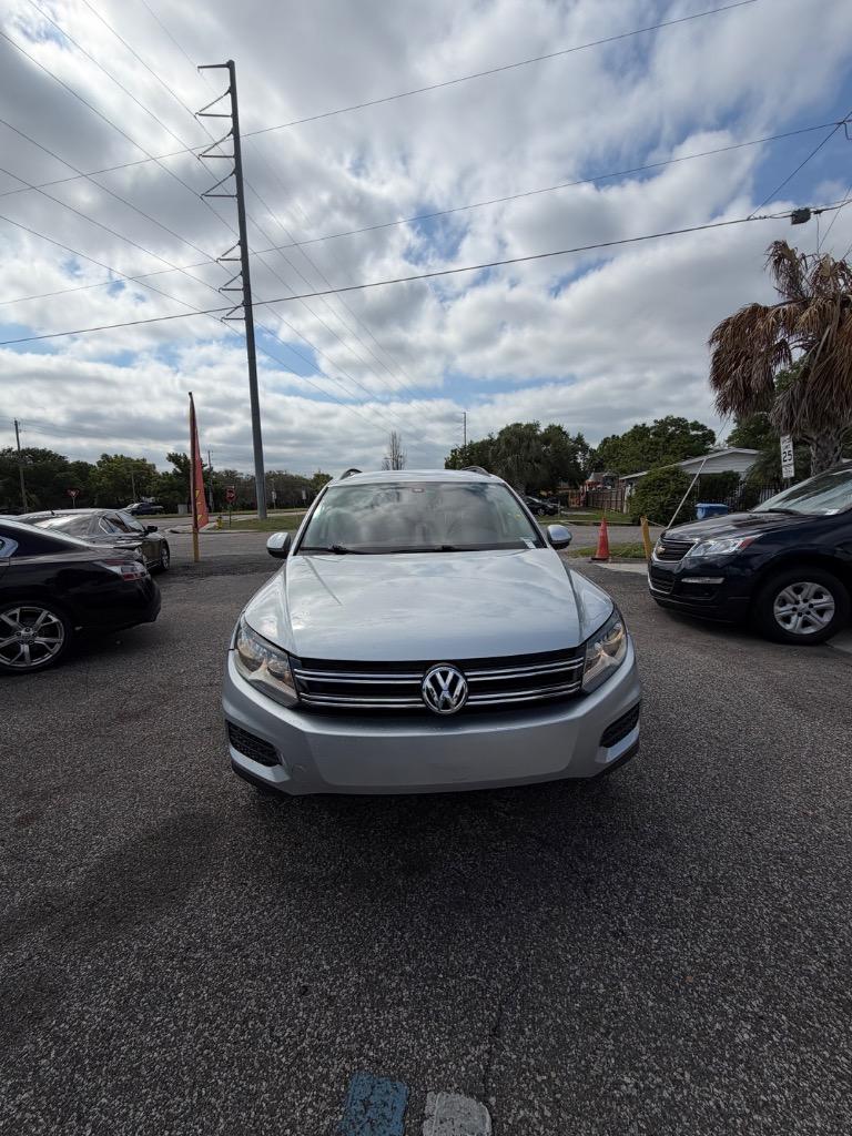 2017 Volkswagen Tiguan - $10,900