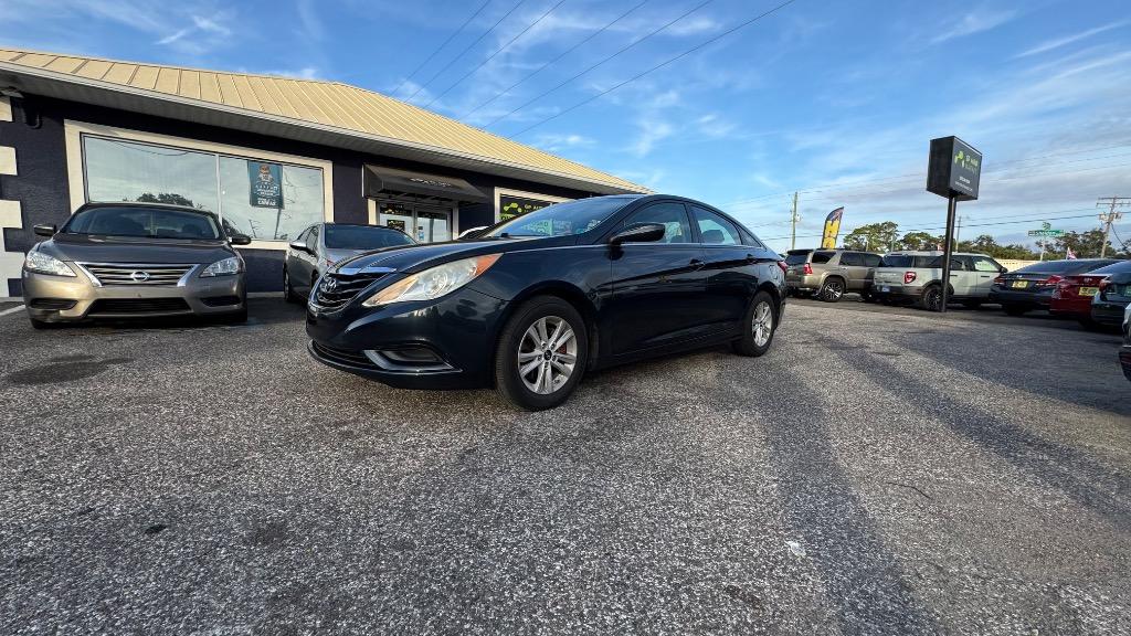 2012 Hyundai Sonata - $5,900
