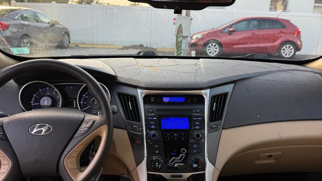 2012 Hyundai Sonata - $5,900