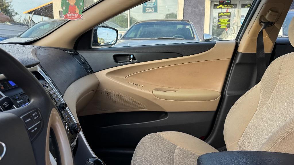 2012 Hyundai Sonata - $5,900