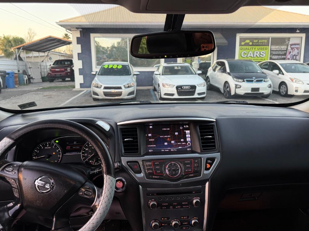 2017 Nissan Pathfinder - $12,900
