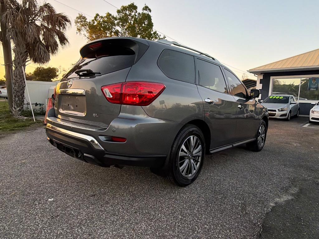 2017 Nissan Pathfinder - $12,900