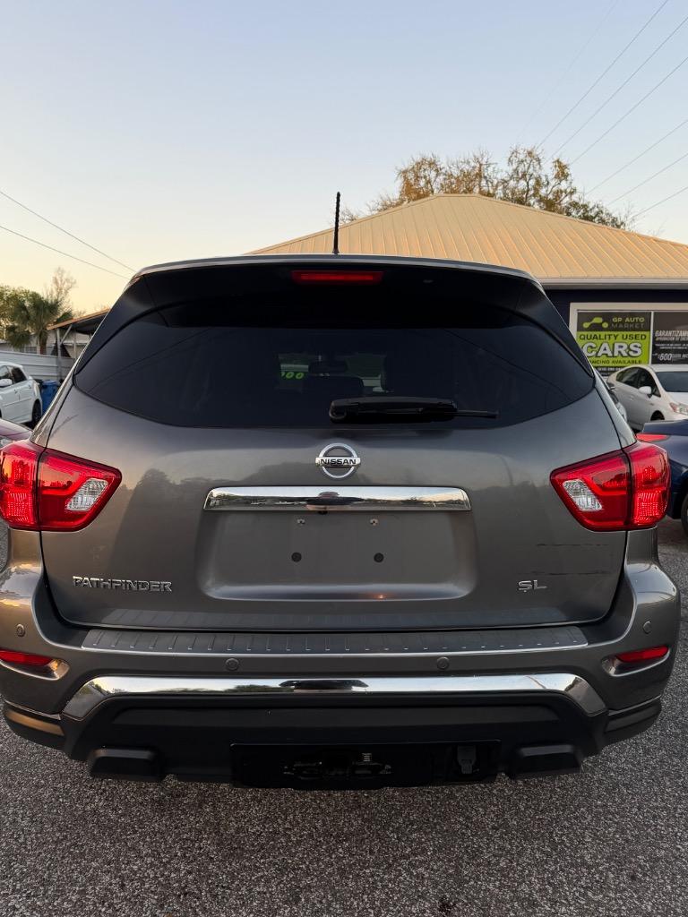 2017 Nissan Pathfinder - $12,900