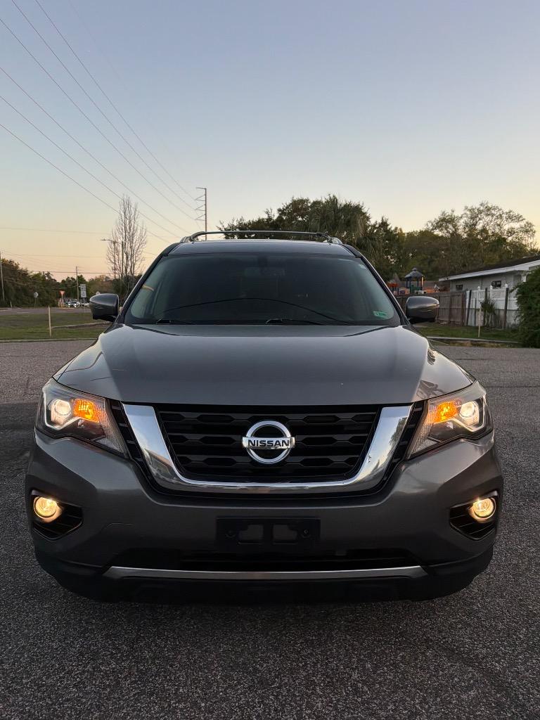 2017 Nissan Pathfinder - $12,900