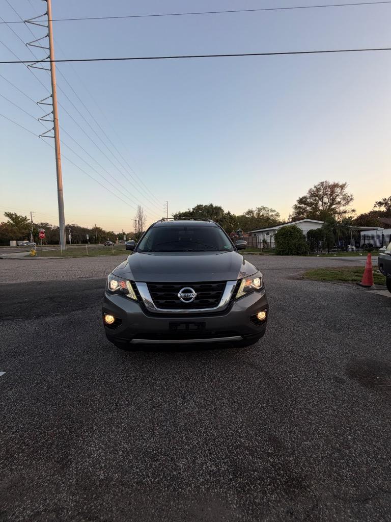 2017 Nissan Pathfinder - $12,900