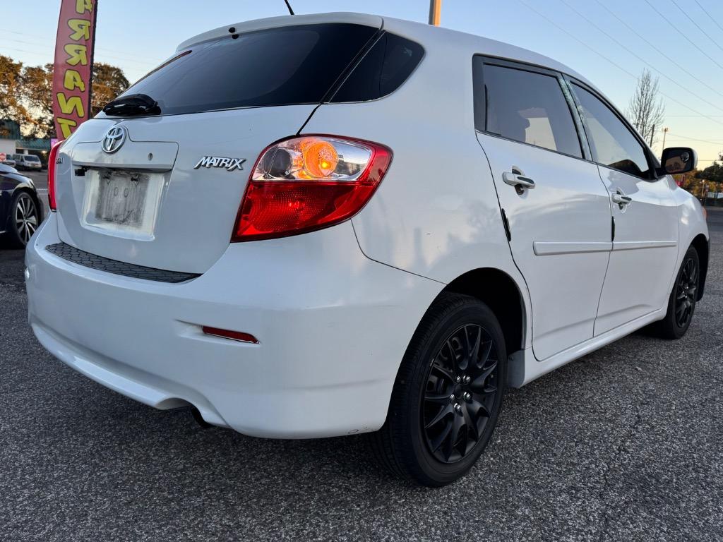 2009 Toyota Corolla - $6,900
