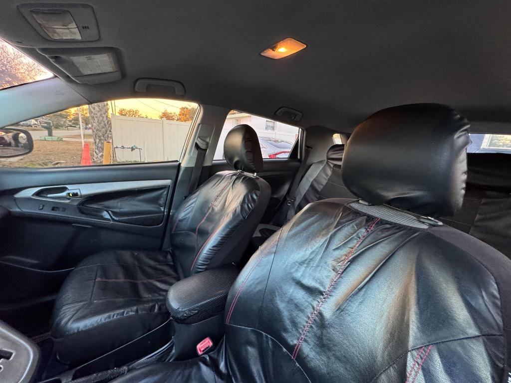 2009 Toyota Corolla - $6,900