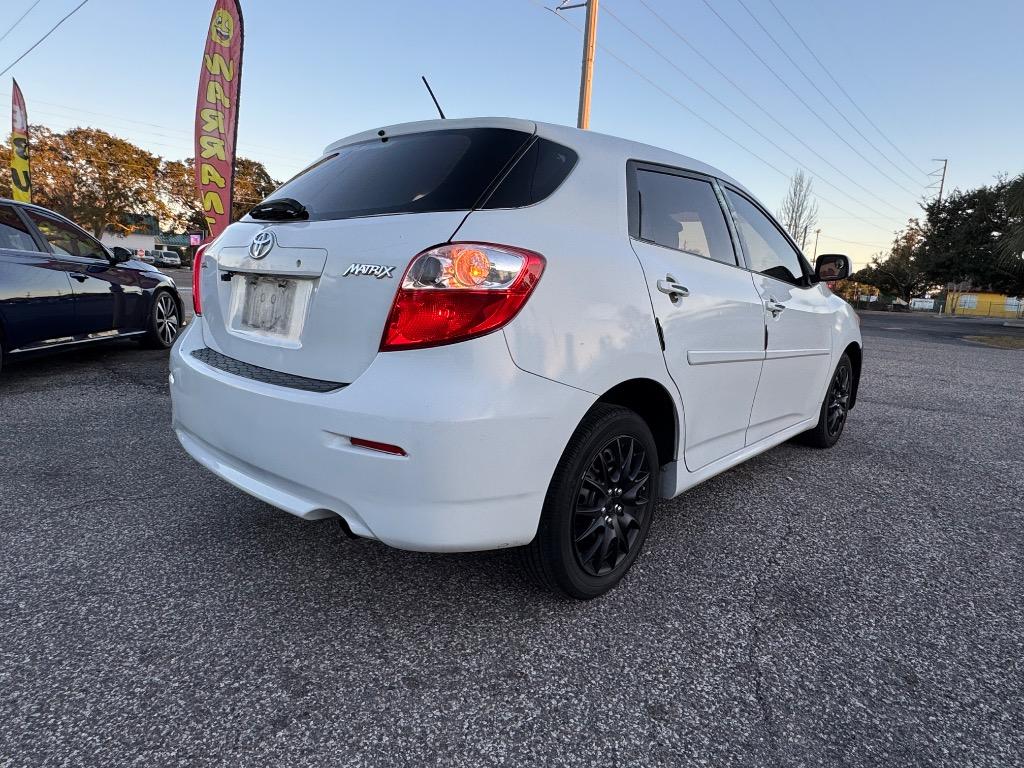2009 Toyota Corolla - $6,900