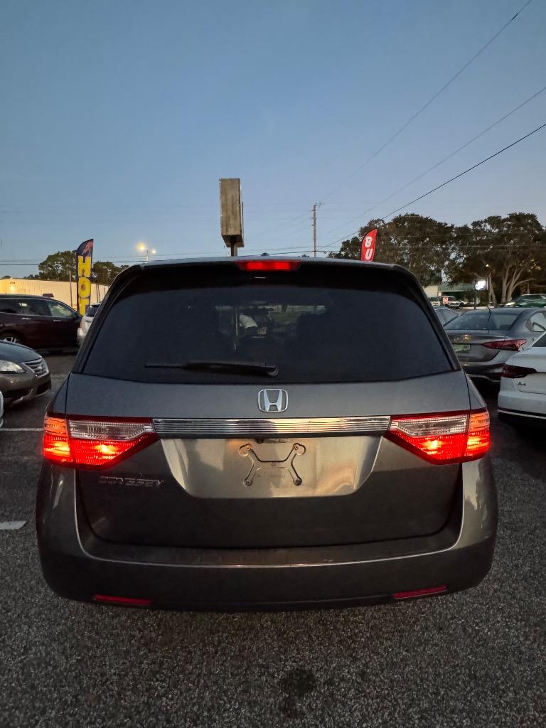 2013 Honda Odyssey - $12,900