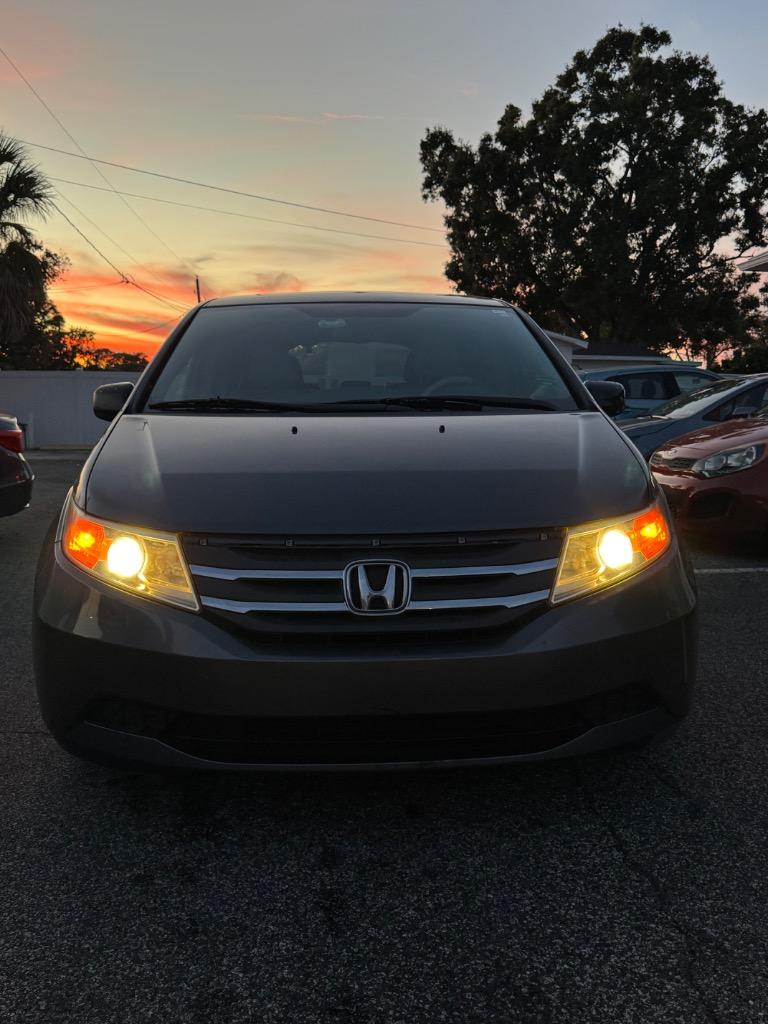 2013 Honda Odyssey - $12,900