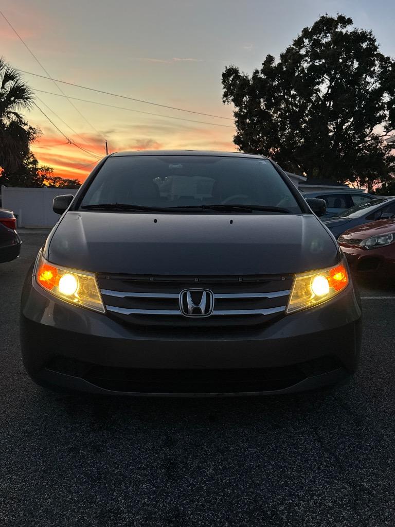 2013 Honda Odyssey - $12,900