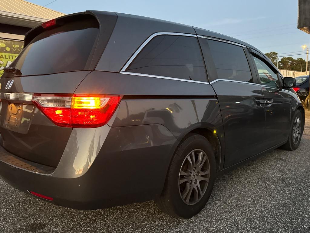 2013 Honda Odyssey - $12,900