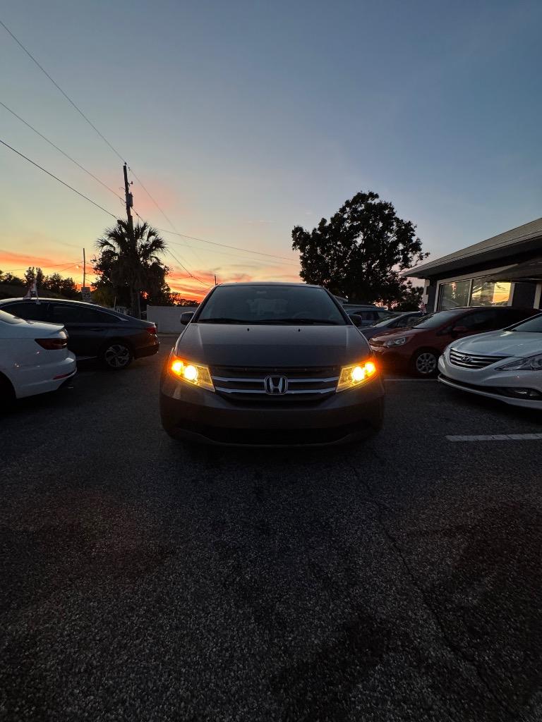 2013 Honda Odyssey - $12,900