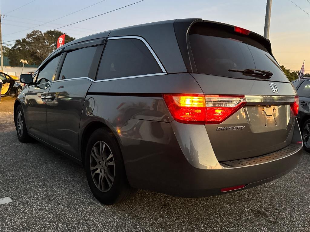 2013 Honda Odyssey - $12,900