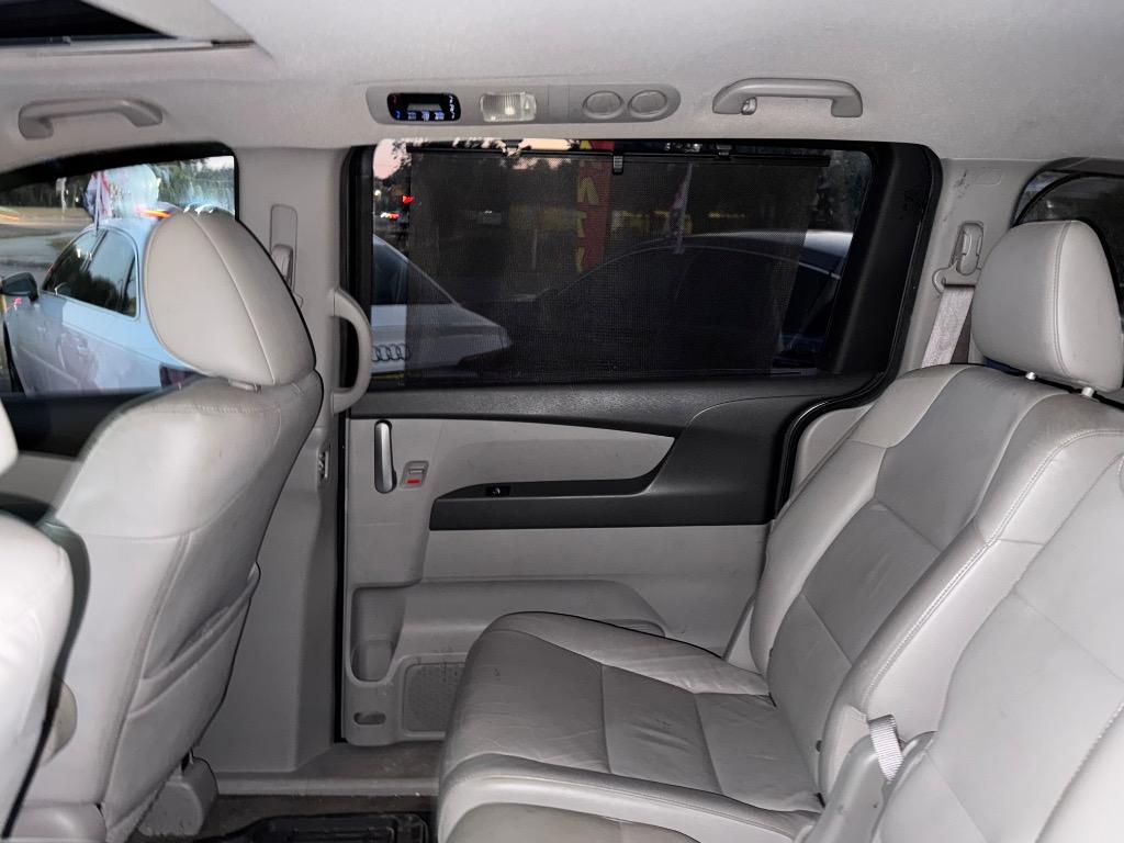 2013 Honda Odyssey - $12,900