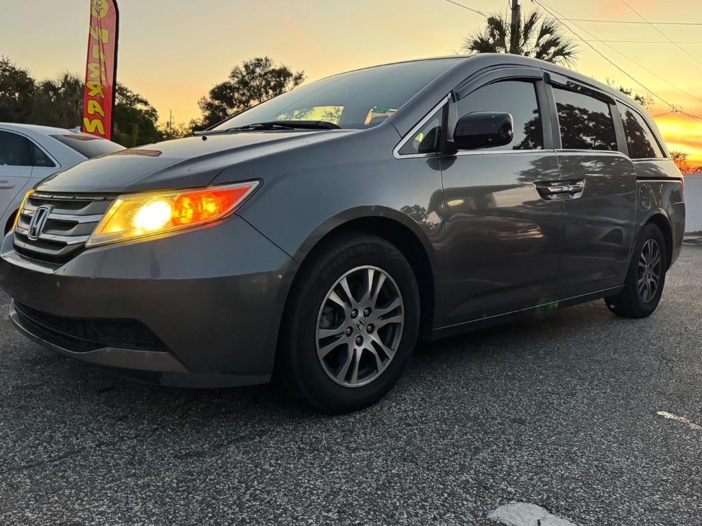 2013 Honda Odyssey - $12,900