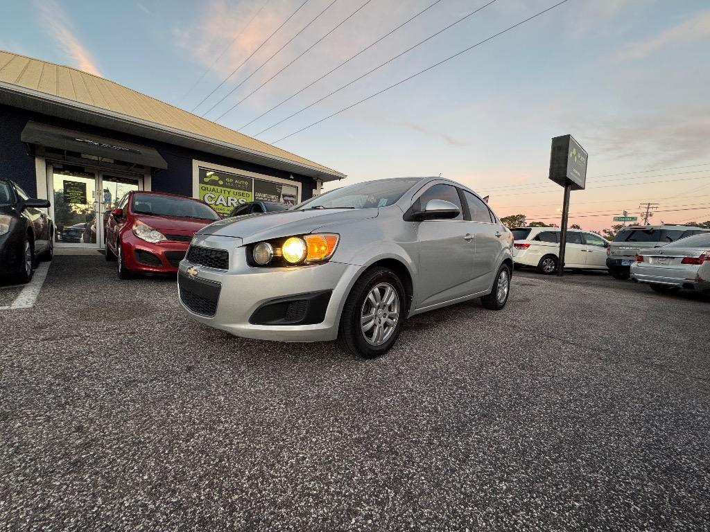 2015 Chevrolet Sonic - $7,900