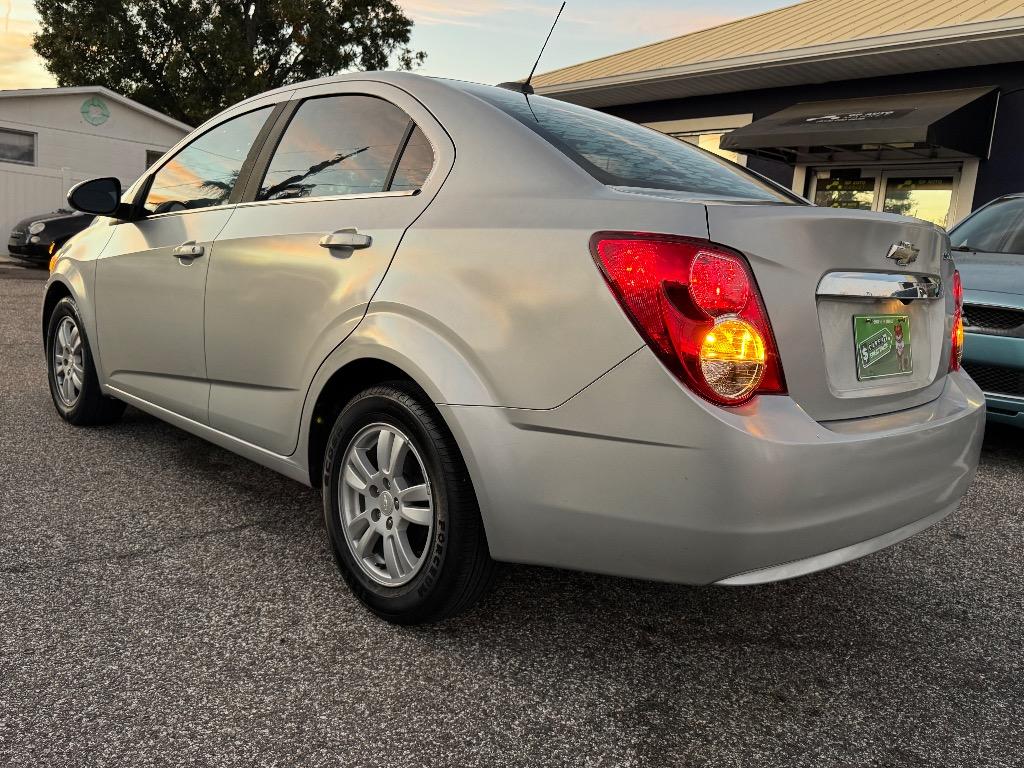 2015 Chevrolet Sonic - $7,900
