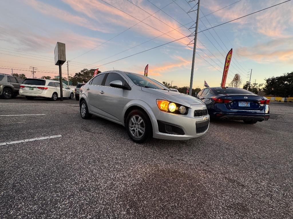 2015 Chevrolet Sonic - $7,900