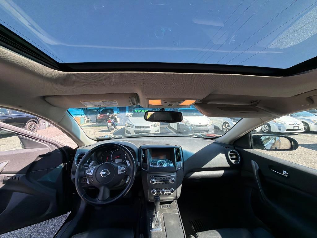 2012 Nissan Maxima - $7,900