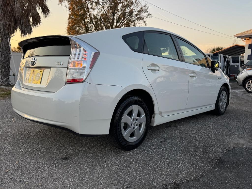 2011 Toyota Prius - $12,900