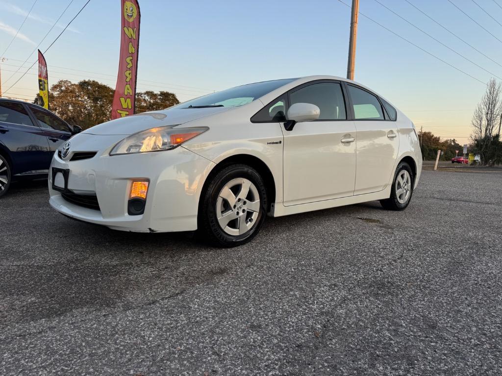 2011 Toyota Prius - $12,900